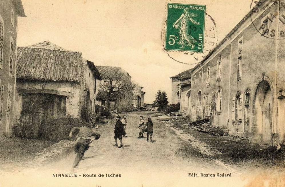 Photos et carte postales anciennes d'Ainvelle Mairie d'Ainvelle et