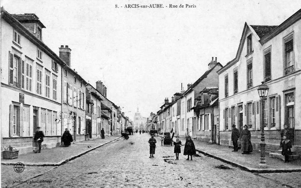 Photos et carte postales anciennes d'ArcissurAube Mairie d'Arcis
