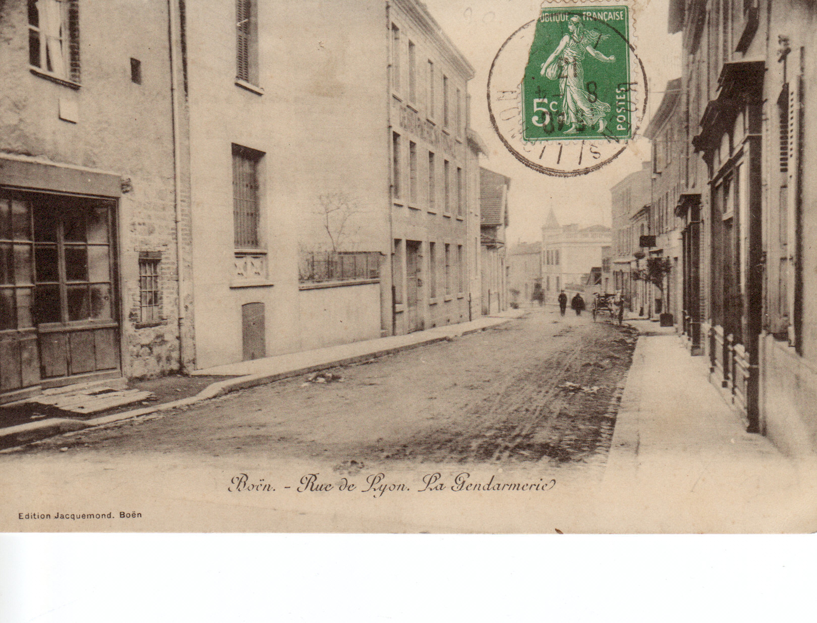 Photos et carte postales anciennes de BoënsurLignon Mairie de Boën