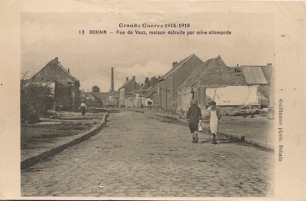 Photos et carte postales anciennes de BohainenVermandois Mairie de BohainenVermandois et