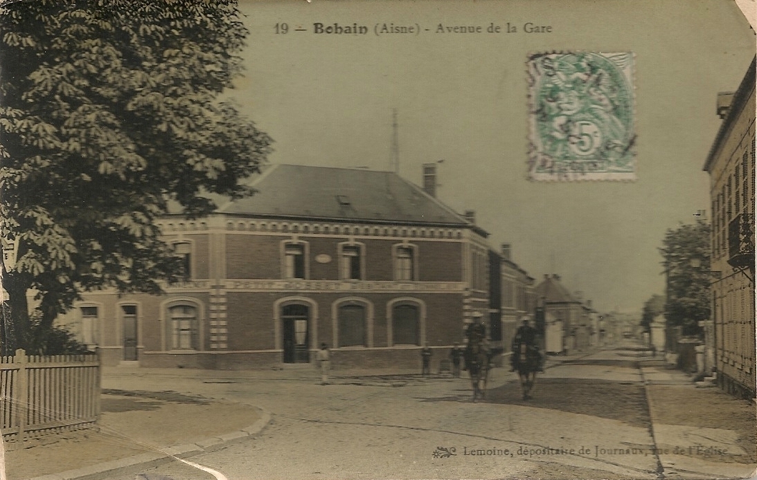 Photos et carte postales anciennes de BohainenVermandois Mairie de BohainenVermandois et Photos et carte postales anciennes de BohainenVermandois Mairie de BohainenVermandois et