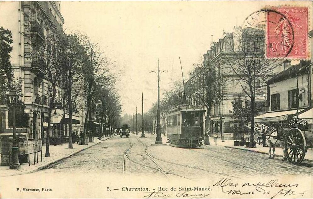 Photos et carte postales anciennes de CharentonlePont Mairie de