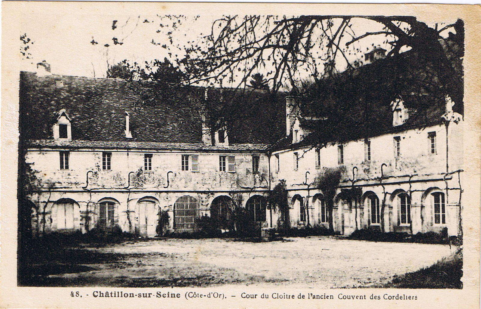 Photos et carte postales anciennes de ChâtillonsurSeine Mairie de ChâtillonsurSeine et sa Photos et carte postales anciennes de ChâtillonsurSeine Mairie de ChâtillonsurSeine et sa
