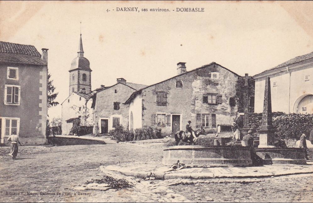 Photos et carte postales anciennes de Darney Mairie de Darney et son
