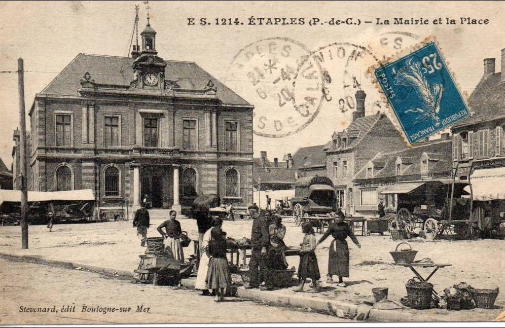 Photos et carte postales anciennes d'Étaples Mairie d'Étaples et sa ville