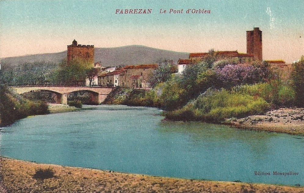 Photos et carte postales anciennes de Fabrezan, la Mairie de Fabrezan