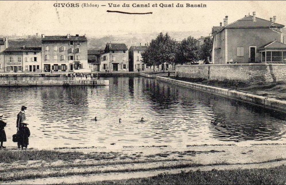 Photos et carte postales anciennes de Givors, la Mairie de Givors, sa