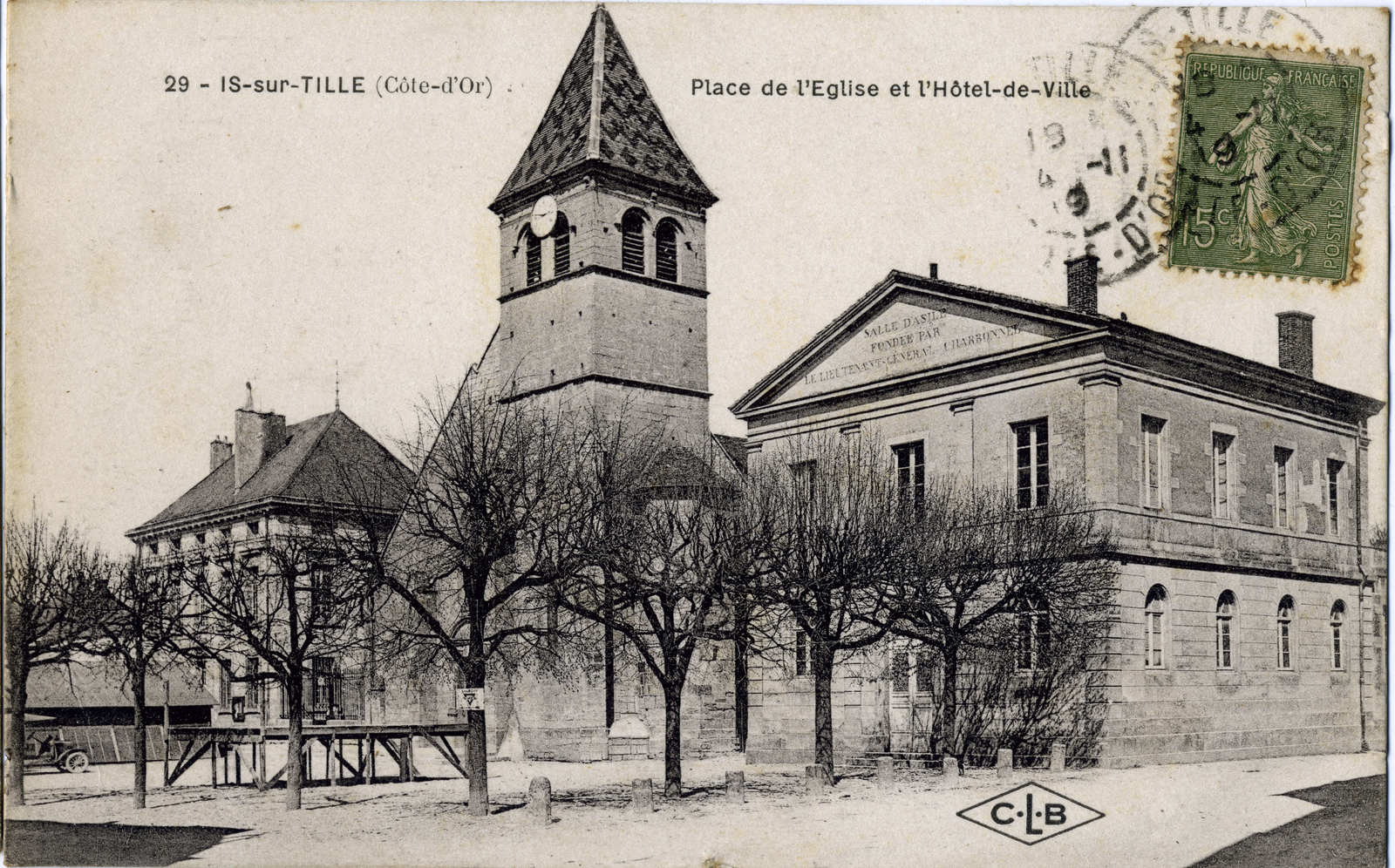 Photos et carte postales anciennes d'IssurTille Mairie d'Issur