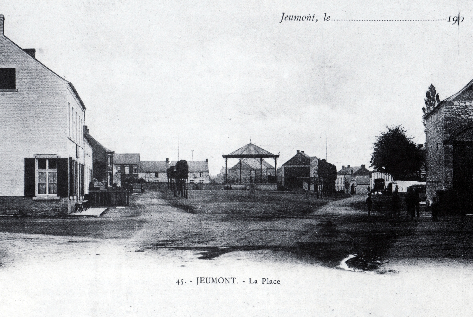 Photos et carte postales anciennes de Jeumont Mairie de Jeumont et sa