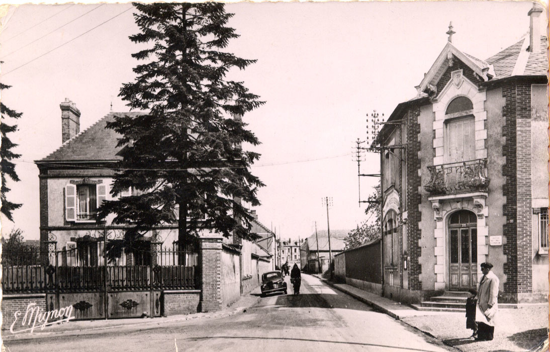 Photos et carte postales anciennes de la CoutureBoussey Mairie de la CoutureBoussey et sa ville Photos et carte postales anciennes de la CoutureBoussey Mairie de la CoutureBoussey et sa ville