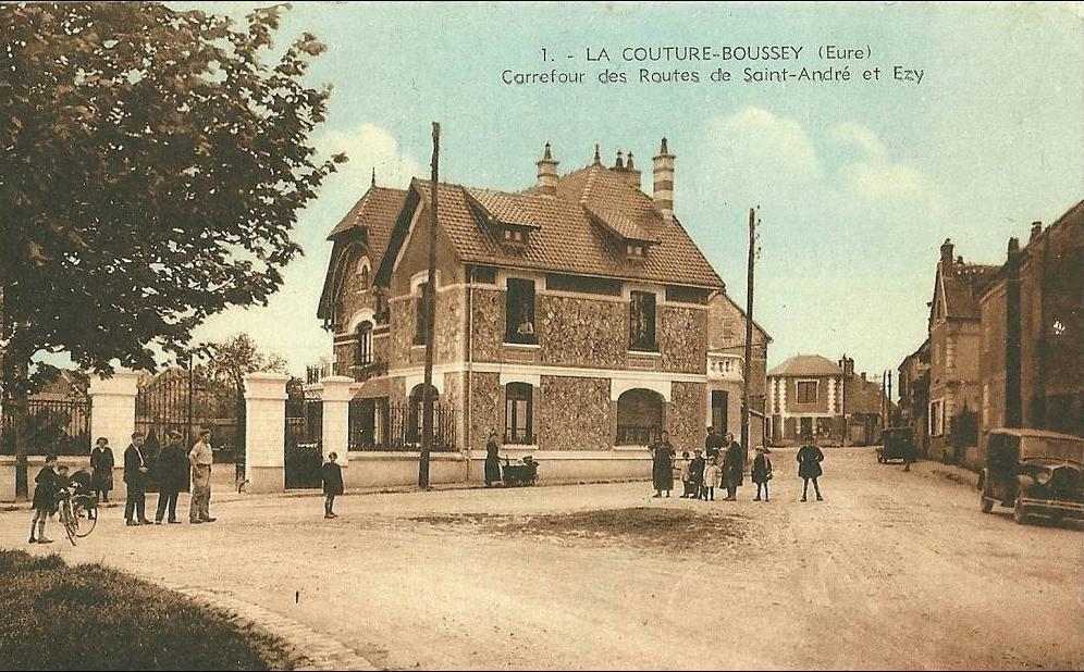 Photos et carte postales anciennes de la CoutureBoussey Mairie de la CoutureBoussey et sa ville Photos et carte postales anciennes de la CoutureBoussey Mairie de la CoutureBoussey et sa ville