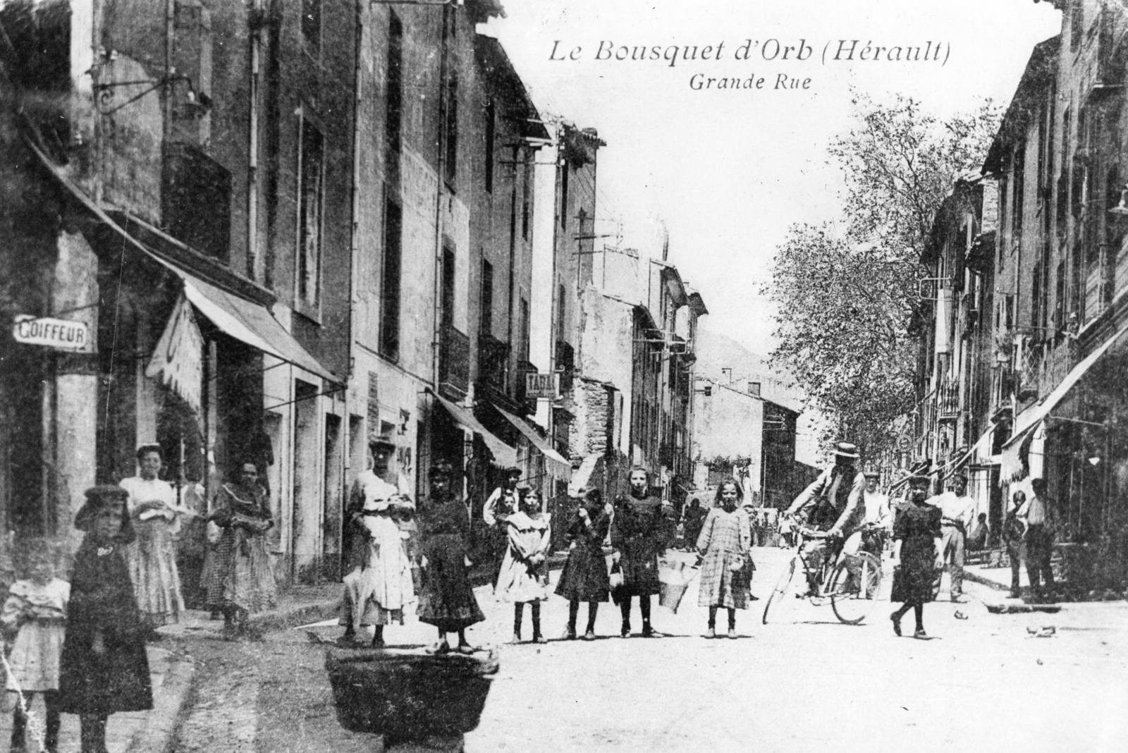 Photos et carte postales anciennes du