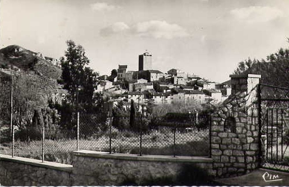 Photos et carte postales anciennes du RevestlesEaux Mairie du RevestlesEaux et sa ville Photos et carte postales anciennes du RevestlesEaux Mairie du RevestlesEaux et sa ville