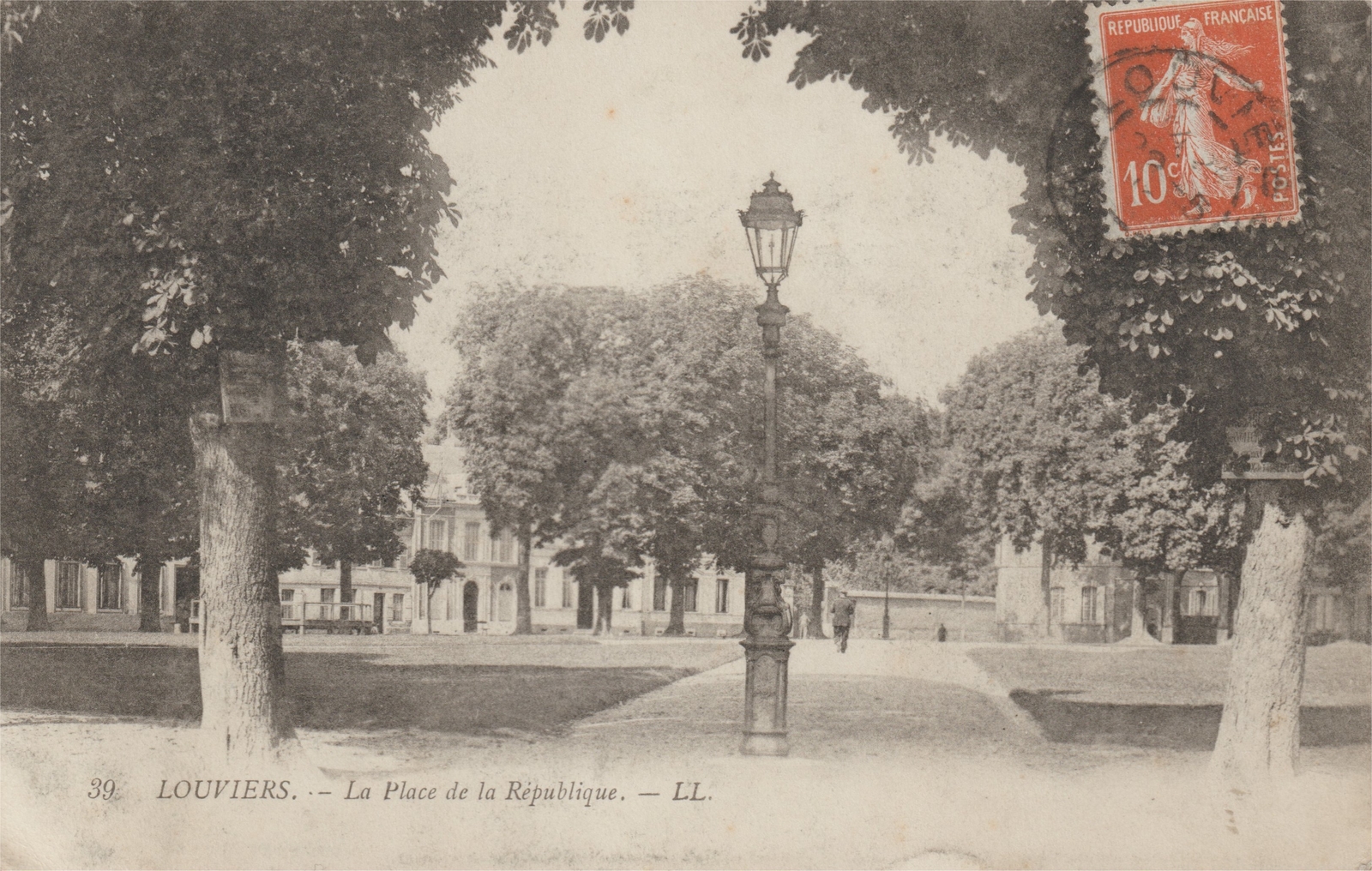 Photos et carte postales anciennes de Louviers Mairie de Louviers et