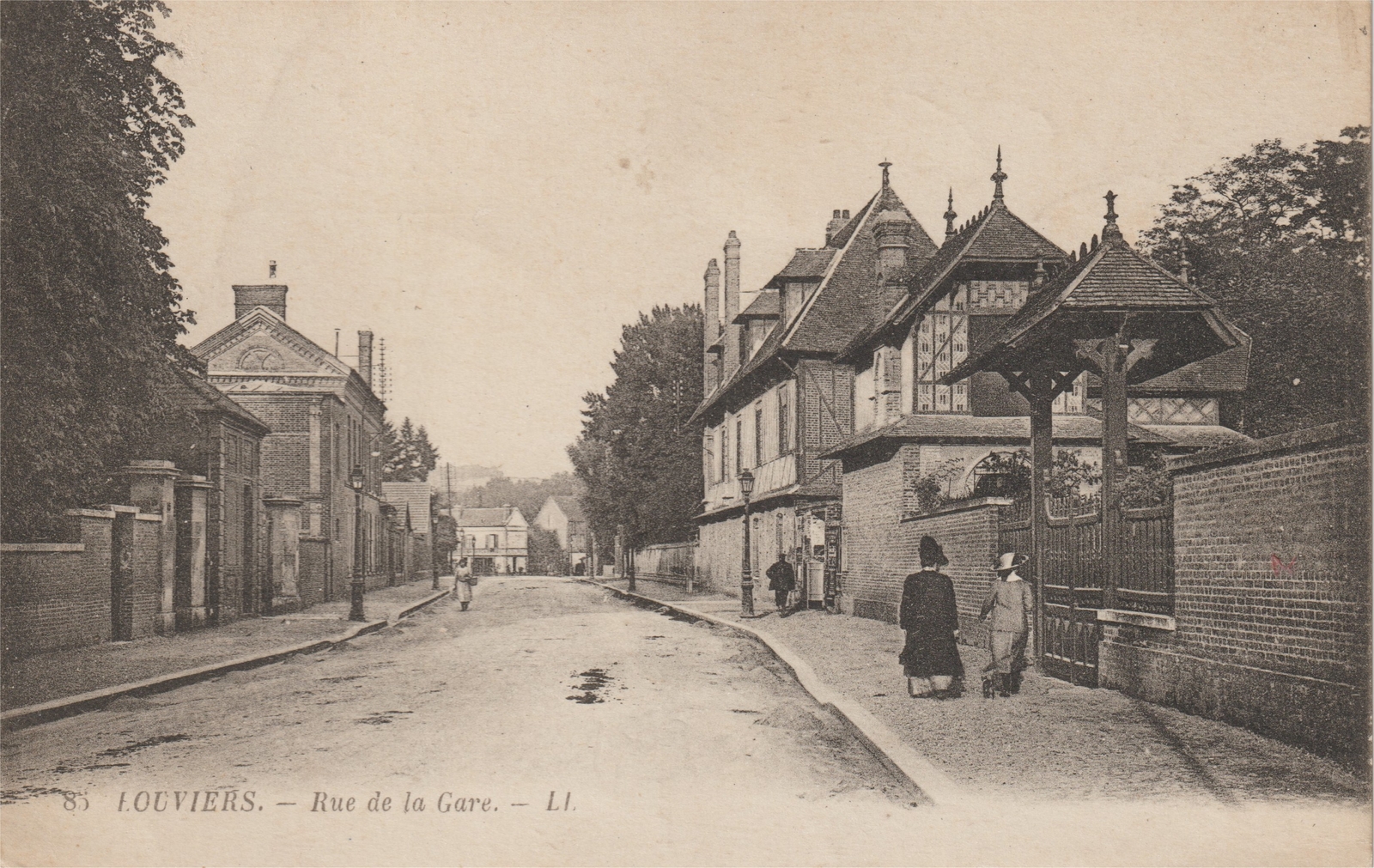 Photos et carte postales anciennes de Louviers Mairie de Louviers et