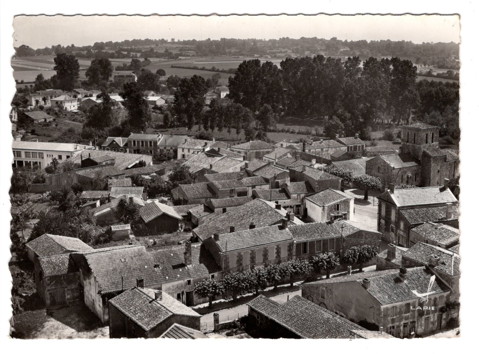 Mairie de Lussant, la Commune de Lussant et son village (17430)