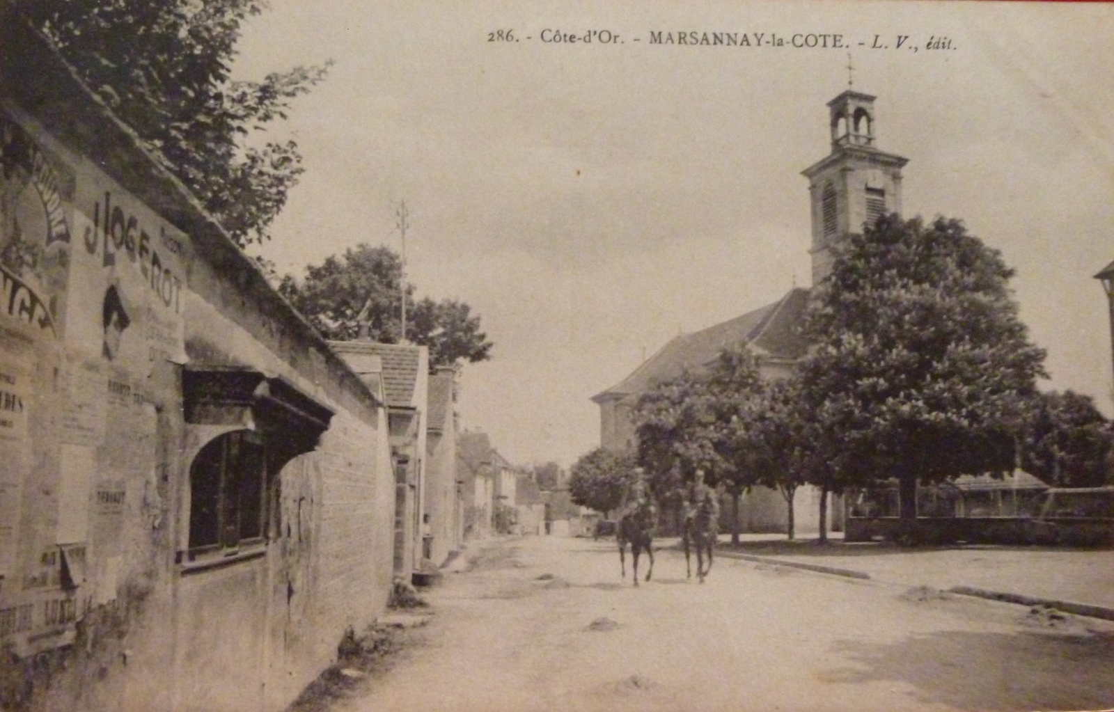 Photos et carte postales anciennes de MarsannaylaCôte Mairie de MarsannaylaCôte et sa ville Photos et carte postales anciennes de MarsannaylaCôte Mairie de MarsannaylaCôte et sa ville