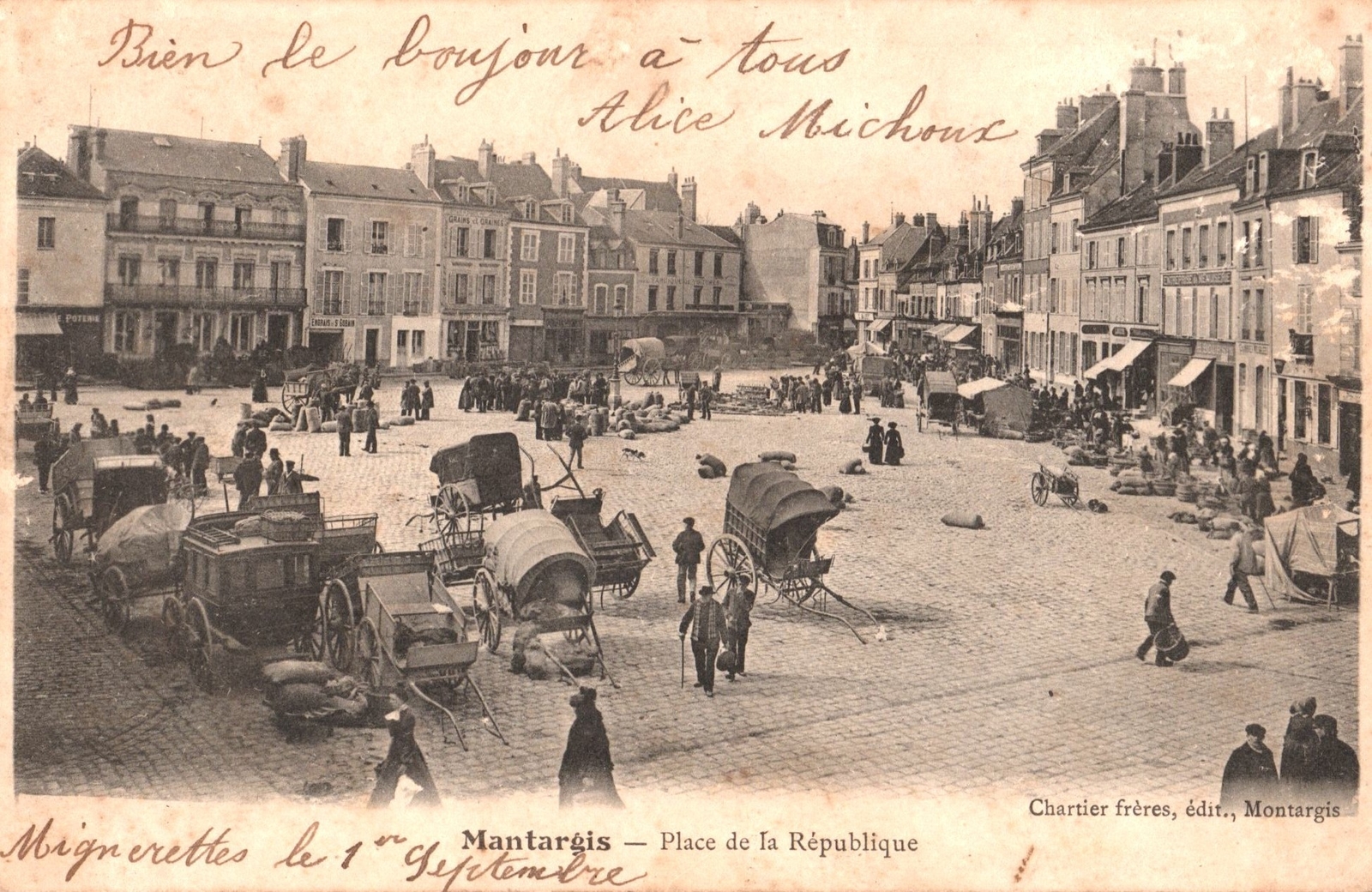 Photos et carte postales anciennes de Montargis Mairie de Montargis