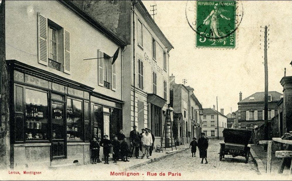 Photos et carte postales anciennes de Montlignon Mairie de Montlignon