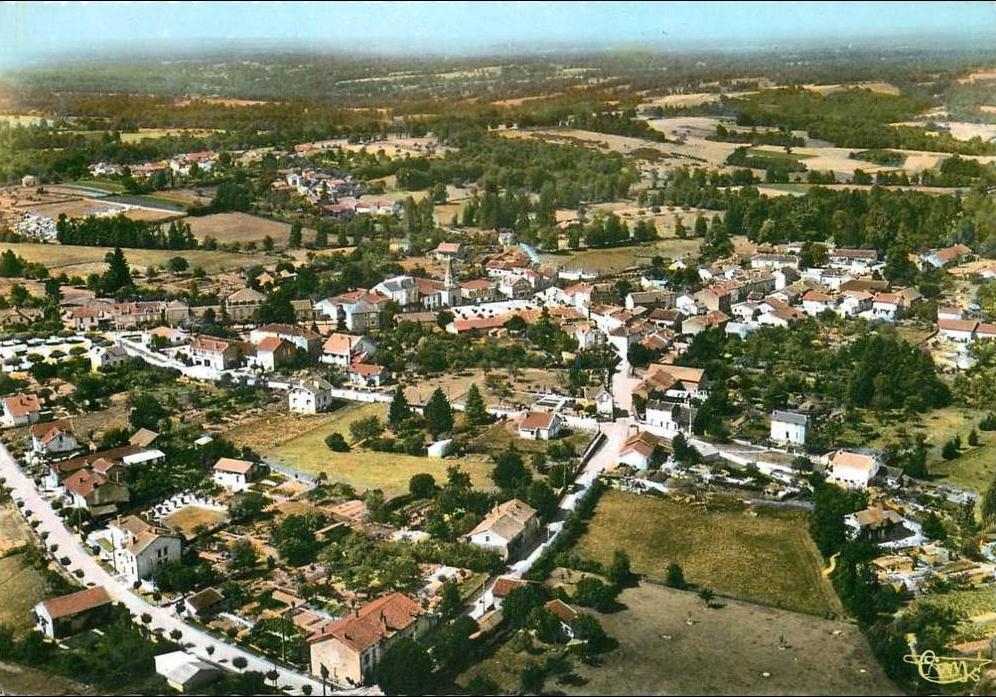 Photos et carte postales anciennes de Nantiat Mairie de Nantiat et