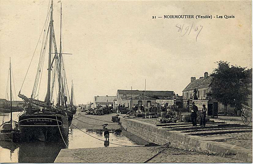 Photos et carte postales anciennes de Noirmoutierenl'Île Mairie de