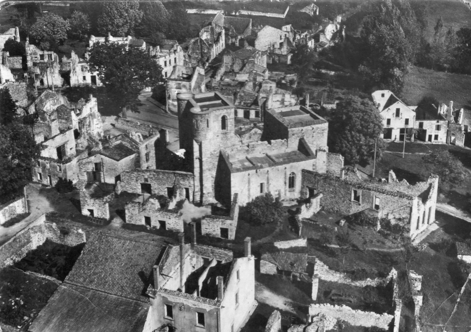 Photos et carte postales anciennes d'OradoursurGlane Mairie d'OradoursurGlane et sa ville