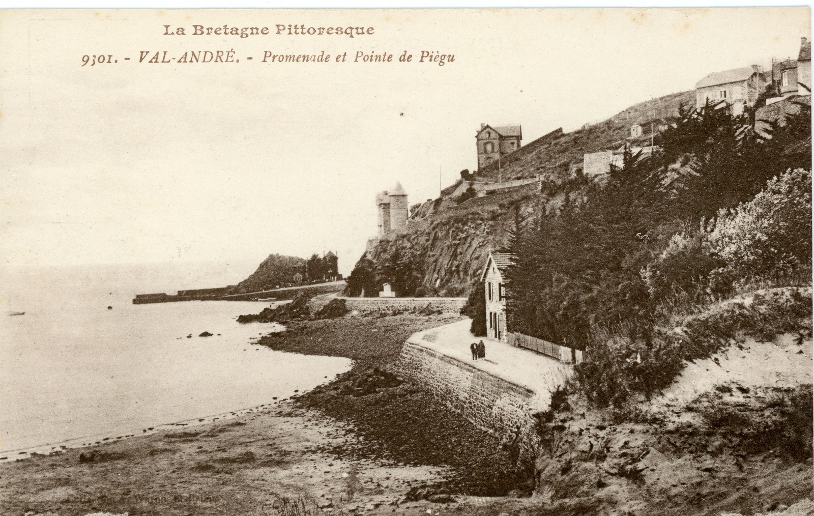 Photos et carte postales anciennes de PléneufValAndré Mairie de PléneufValAndré et sa ville Photos et carte postales anciennes de PléneufValAndré Mairie de PléneufValAndré et sa ville