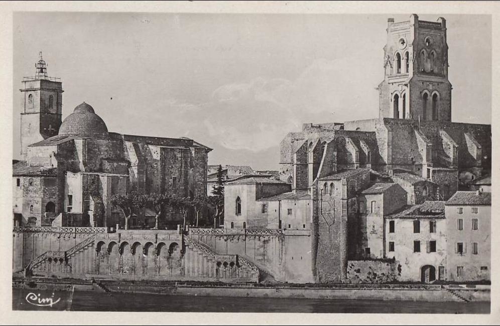 Photos et carte postales anciennes de PontSaintEsprit Mairie de