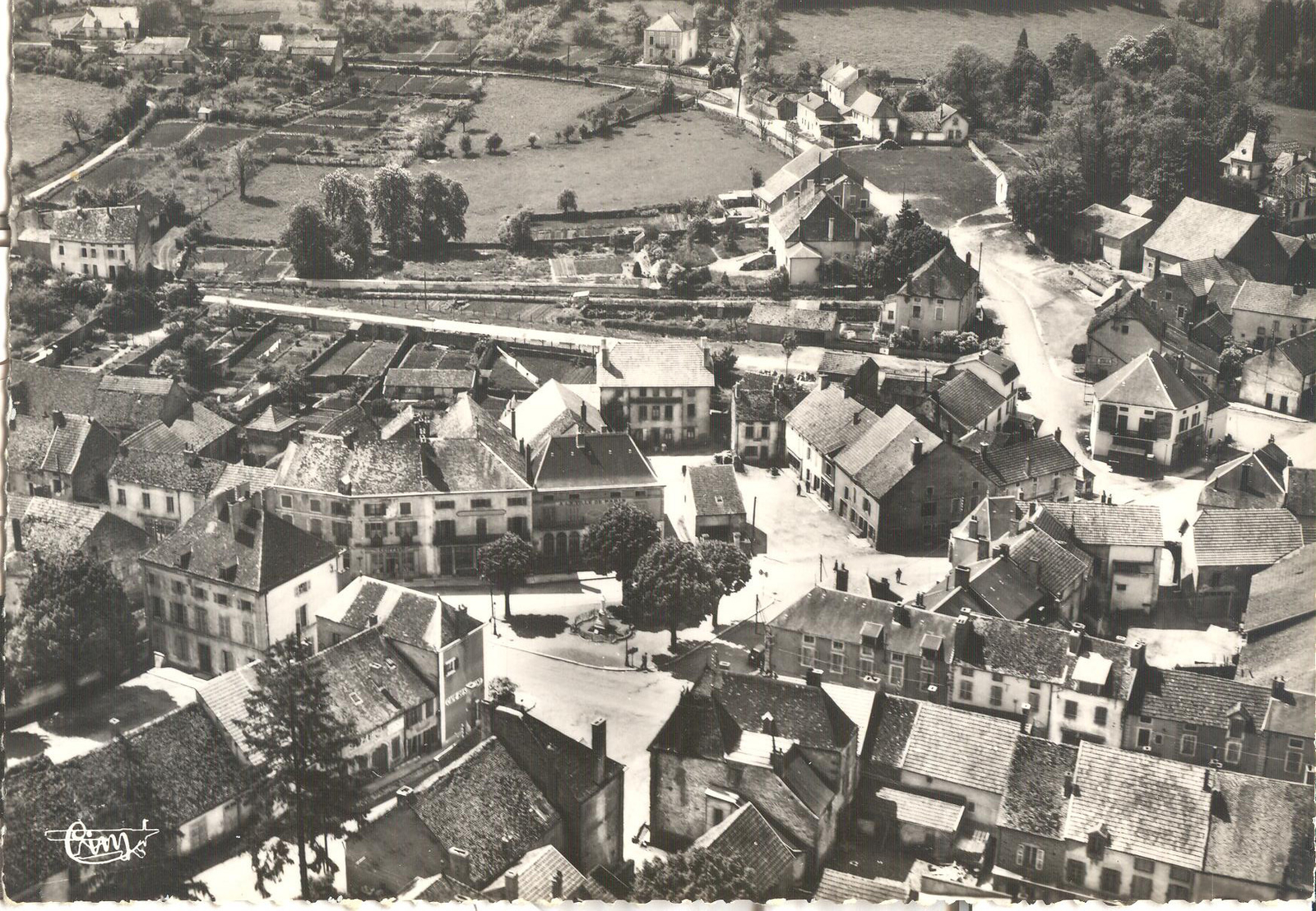 Photos et carte postales anciennes de