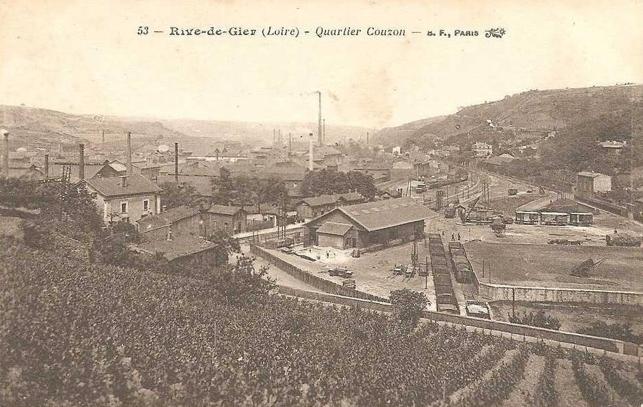 Photos et carte postales anciennes de RivedeGier Mairie de Rivede