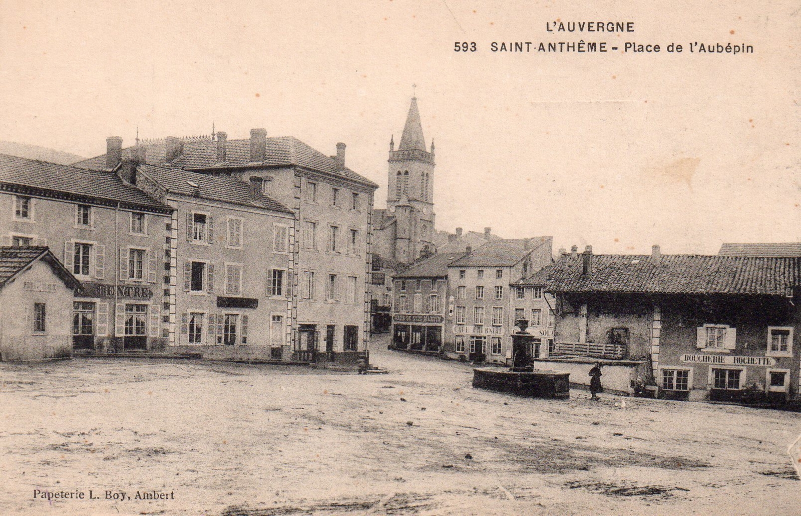 Photos et carte postales anciennes de SaintAnthème Mairie de Saint