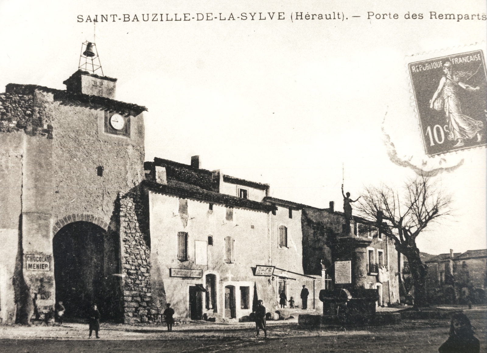 Mairie de SaintBauzilledelaSylve, la Commune de SaintBauzilledelaSylve et son village