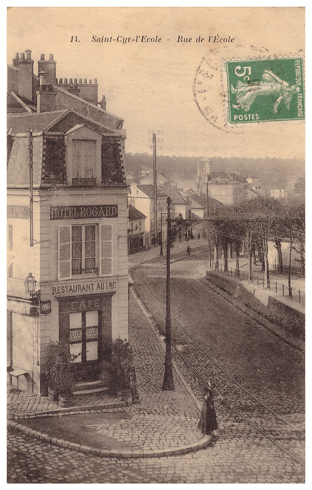 Photos et carte postales anciennes de SaintCyrl'École Mairie de SaintCyrl'École et sa ville Photos et carte postales anciennes de SaintCyrl'École Mairie de SaintCyrl'École et sa ville