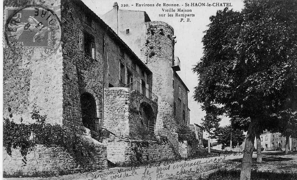 Photos et carte postales anciennes de SaintHaonleChâtel Mairie de