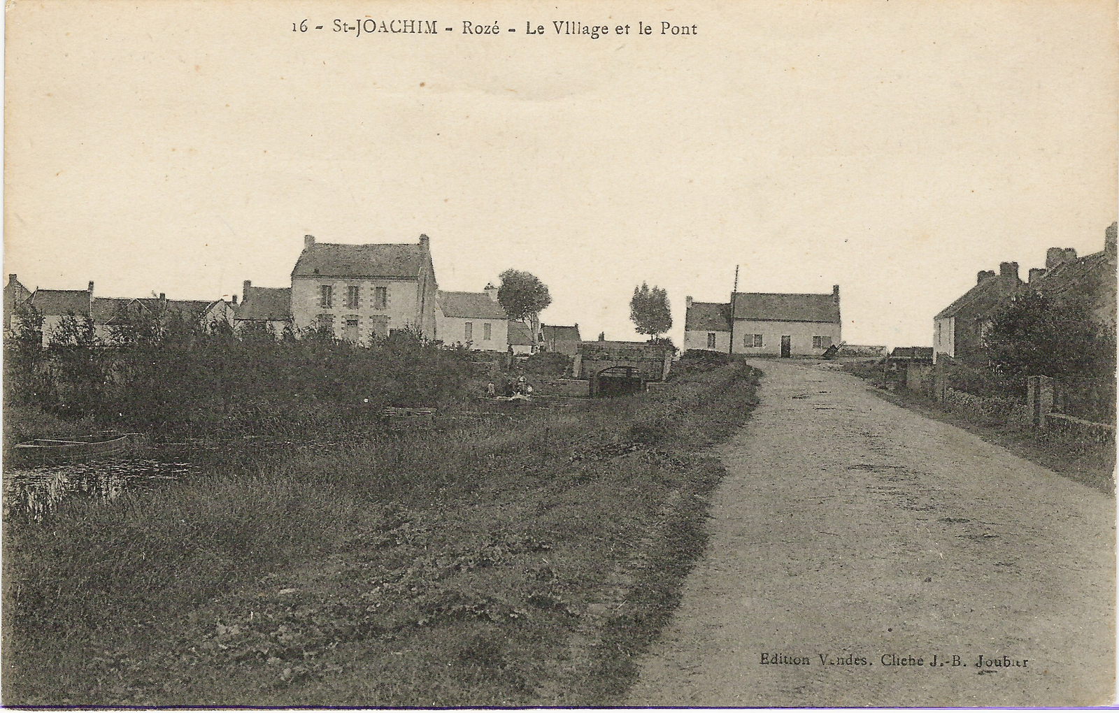 Photos et carte postales anciennes de SaintJoachim Mairie de Saint