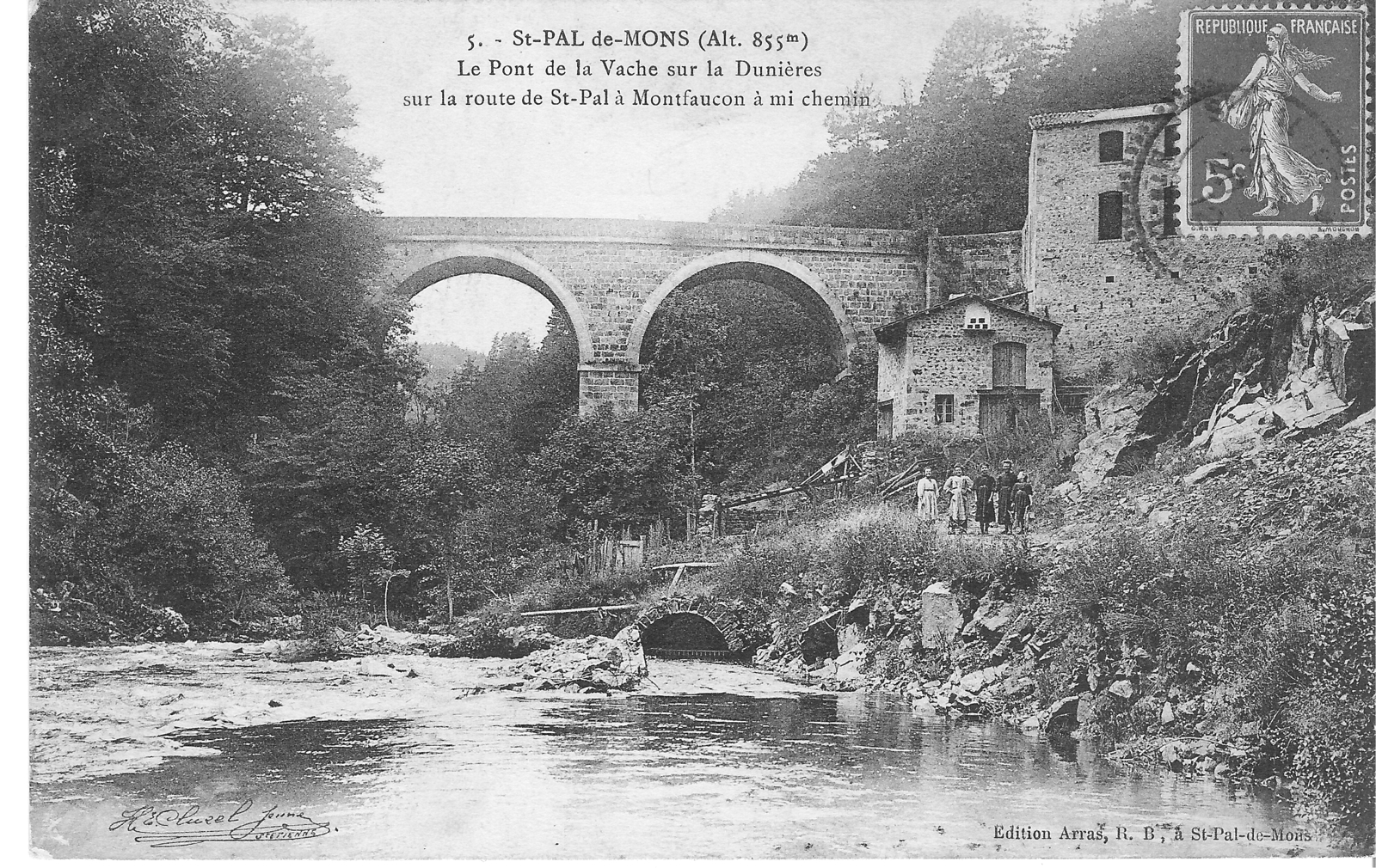 Photos et carte postales anciennes de SaintPaldeMons Mairie de