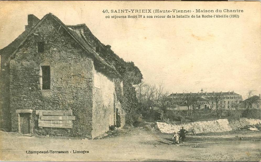 Photos et carte postales anciennes de SaintYrieixlaPerche Mairie