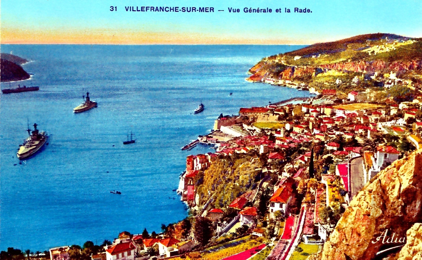 Photos et carte postales anciennes de VillefranchesurMer Mairie de VillefranchesurMer et