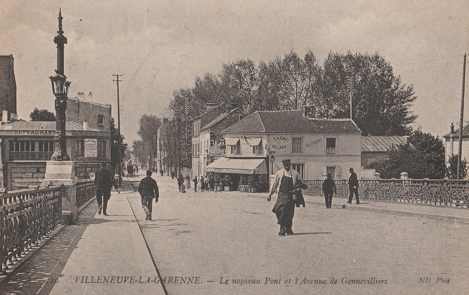 Photos et carte postales anciennes de VilleneuvelaGarenne Mairie de