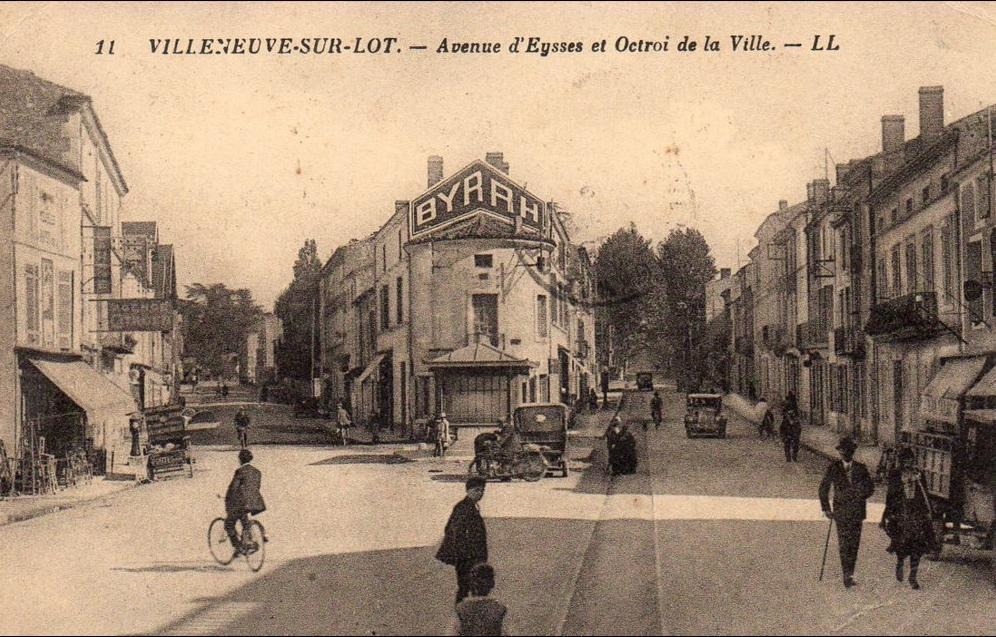 Photos et carte postales anciennes de VilleneuvesurLot Mairie de VilleneuvesurLot et sa ville